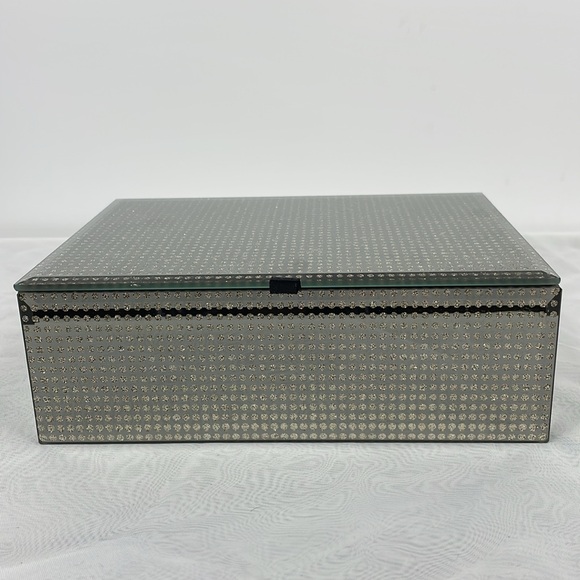 TAHARI mirrored dotted sparkly jewelry box - Picture 3 of 6